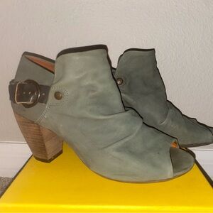 Fly London Womens Peep Toe Heeled Boots